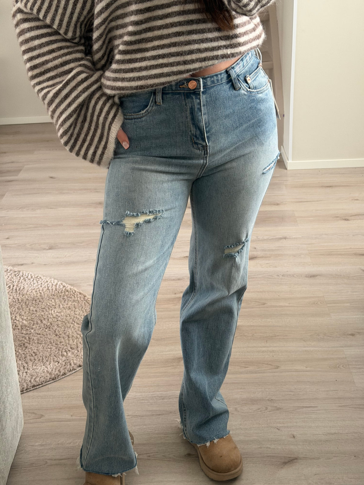 Ripped Straight Jeans