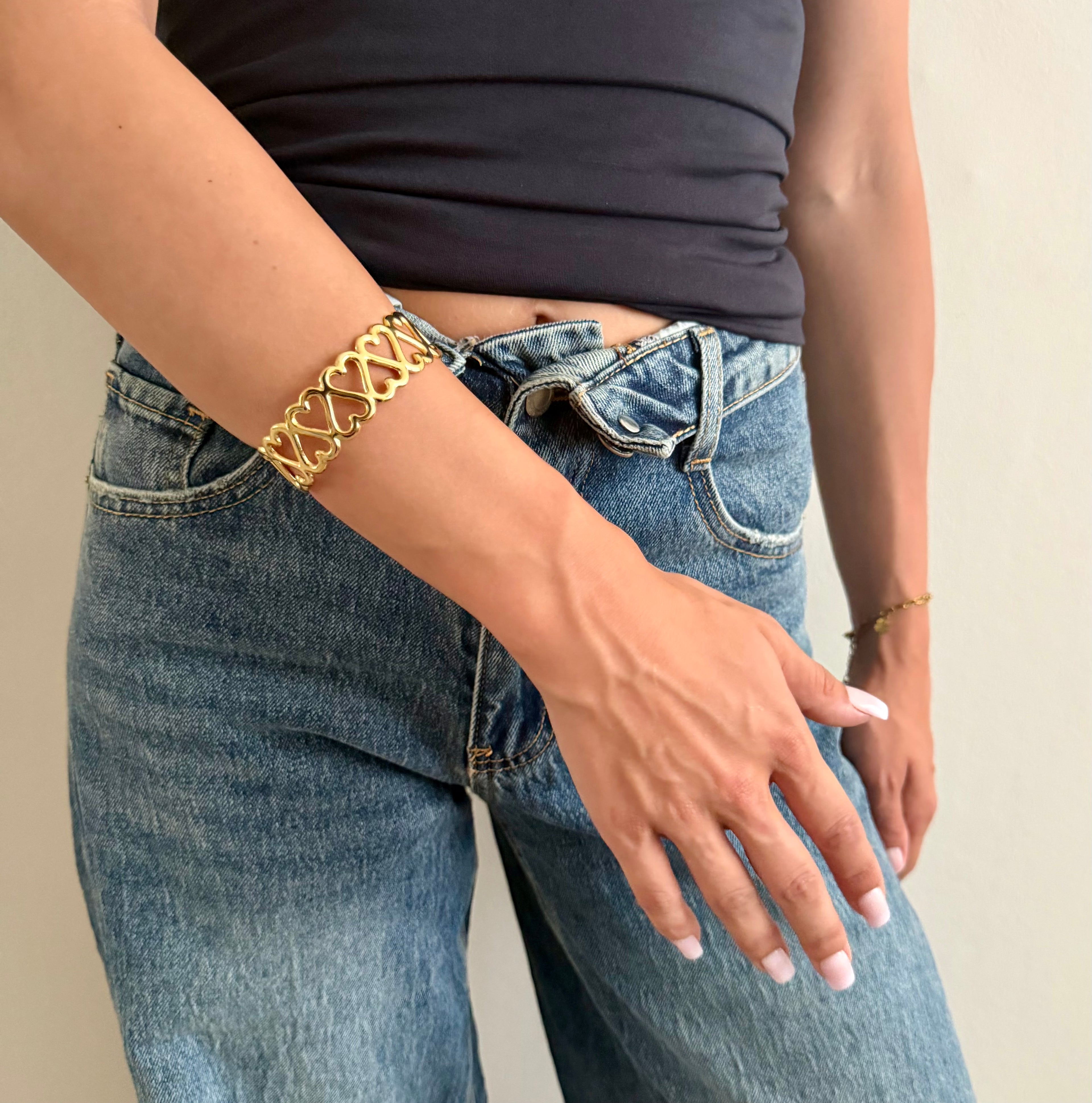Golden lace cuff
