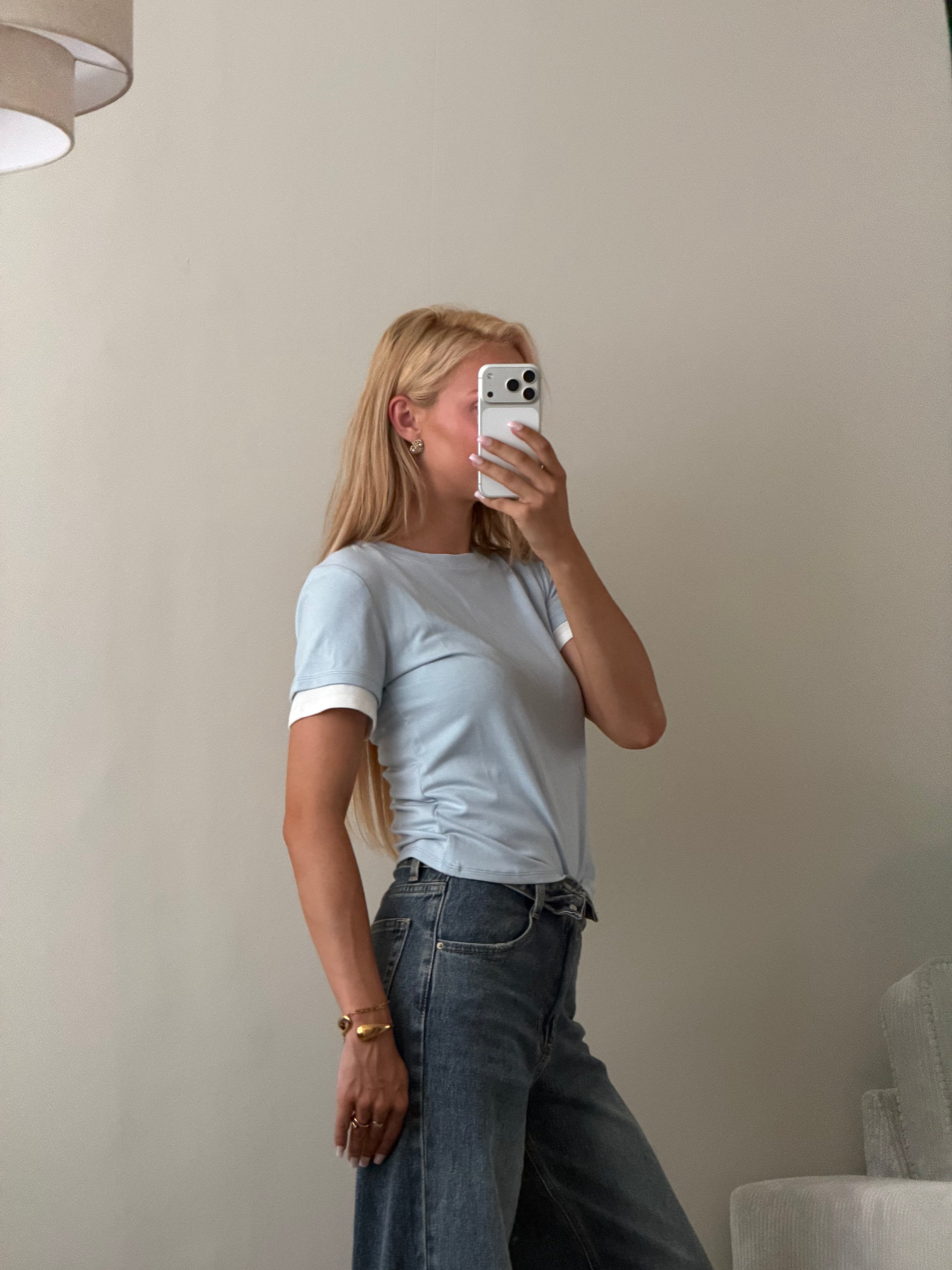Butter yellow t-shirt