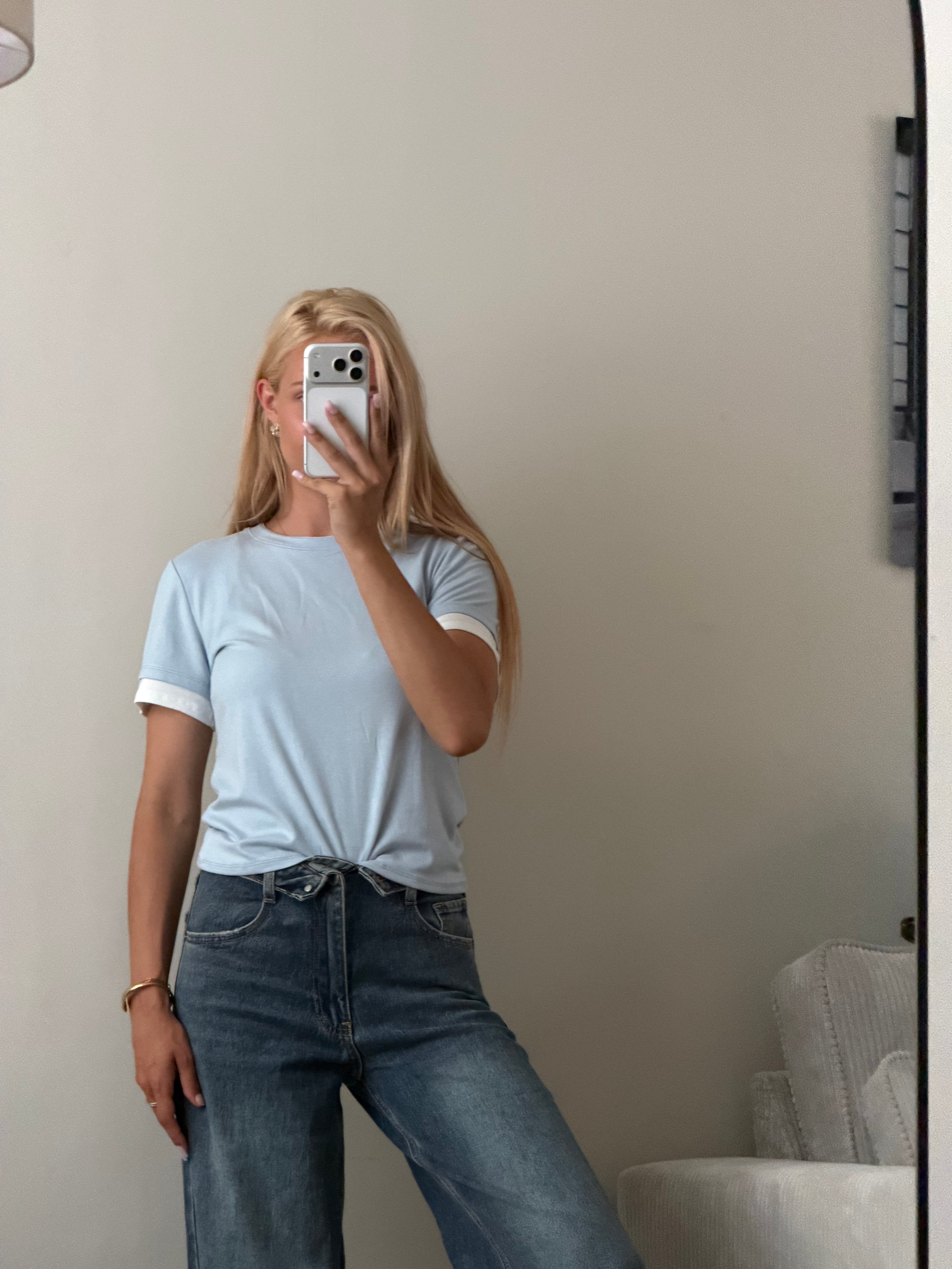 Butter yellow t-shirt
