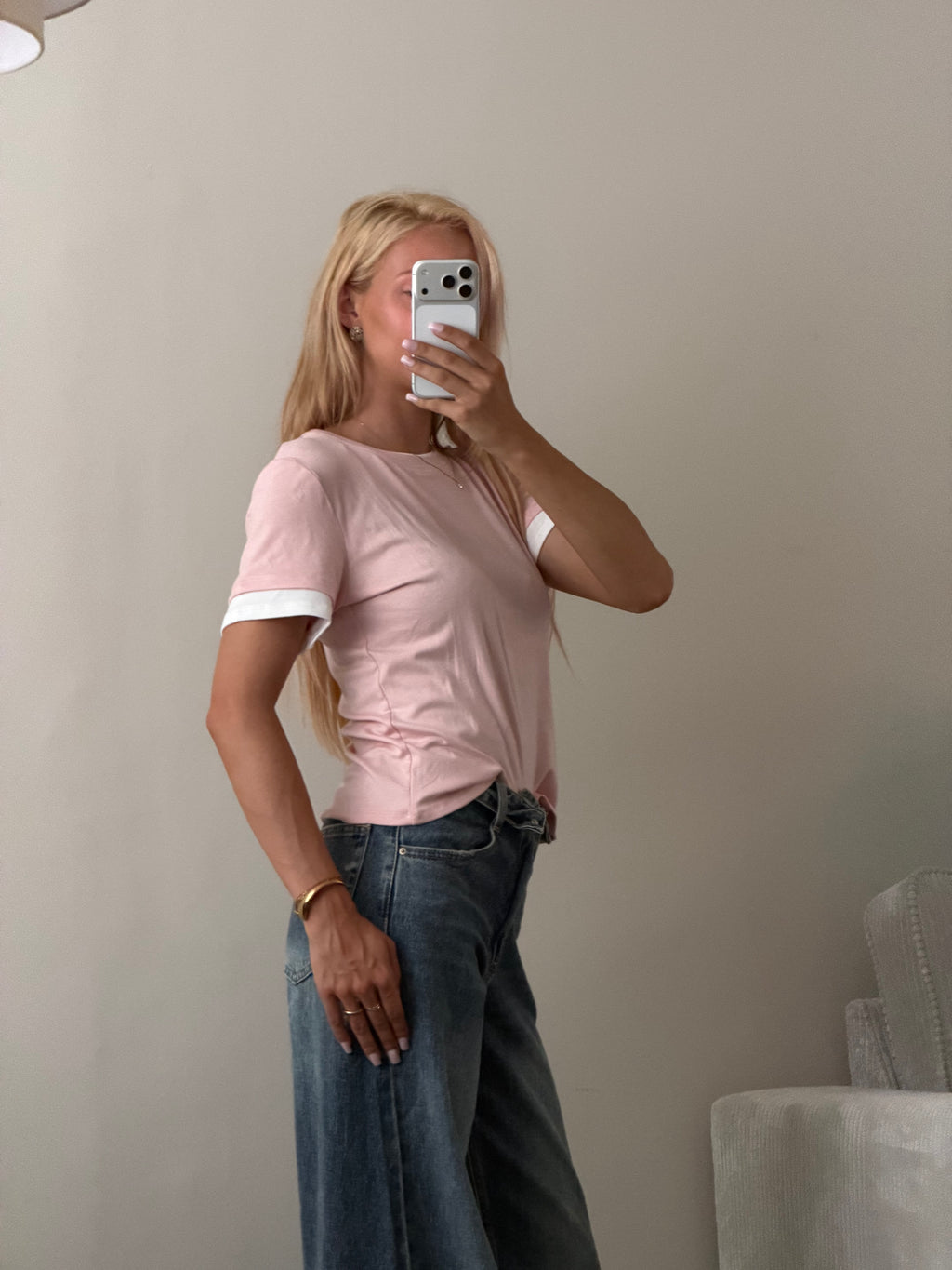 Butter yellow t-shirt