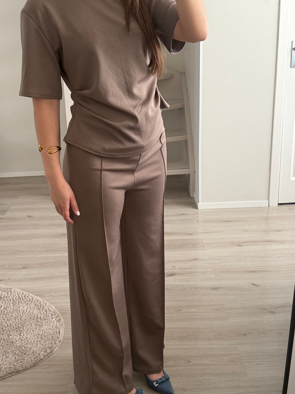 Taupe Lounge Set – Top & Wide Leg Broek