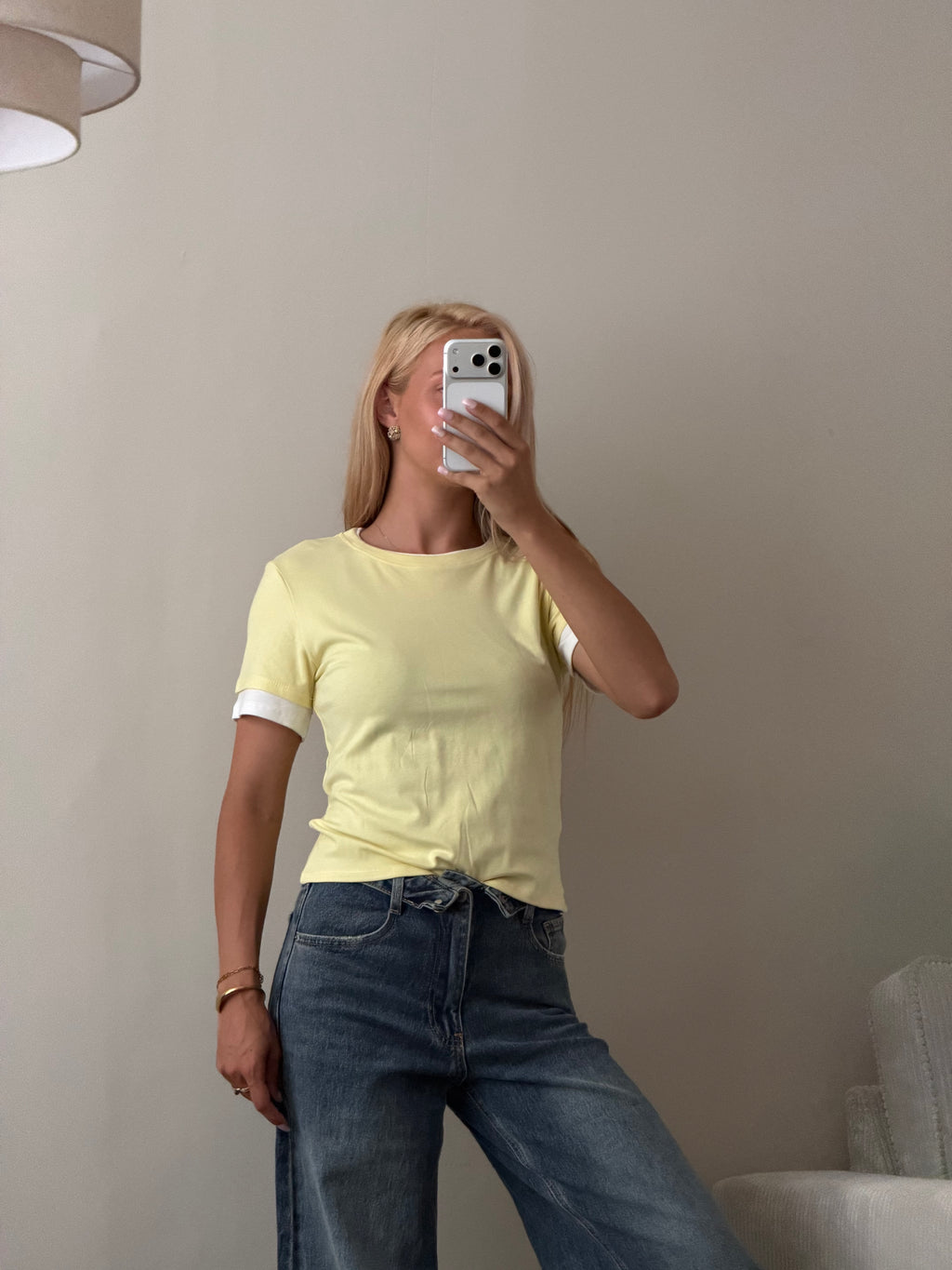 Butter yellow t-shirt