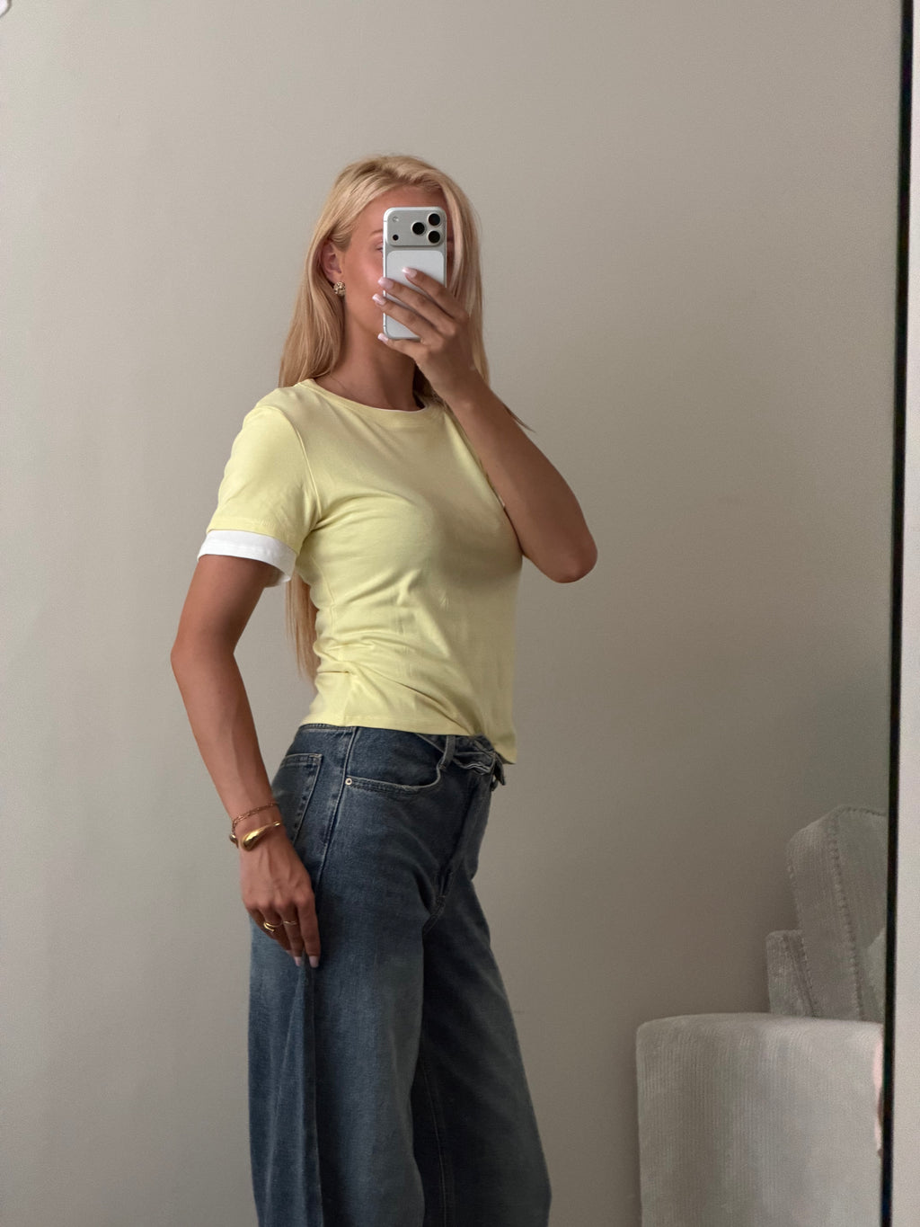 Butter yellow t-shirt