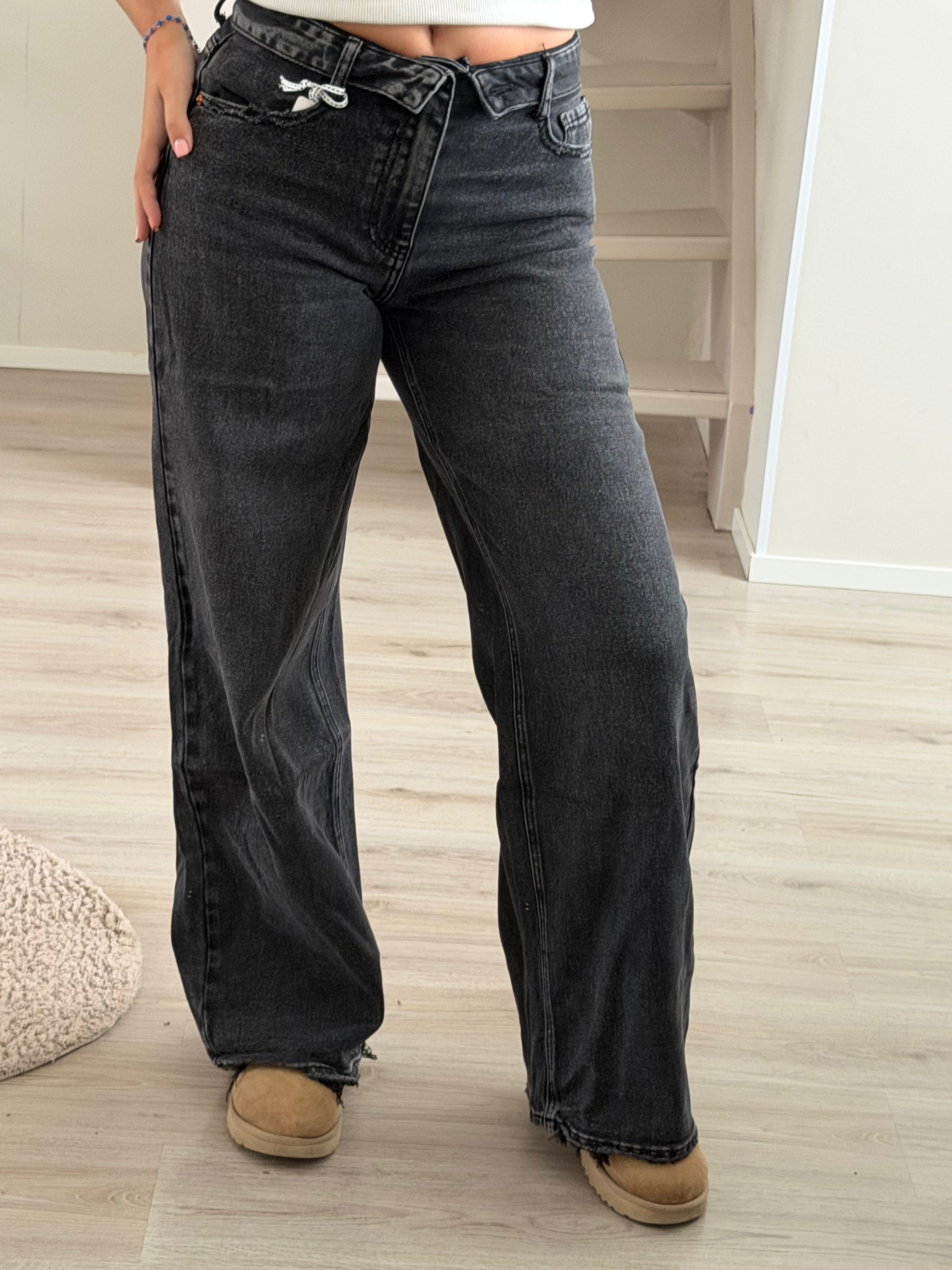 Wide leg jeans black